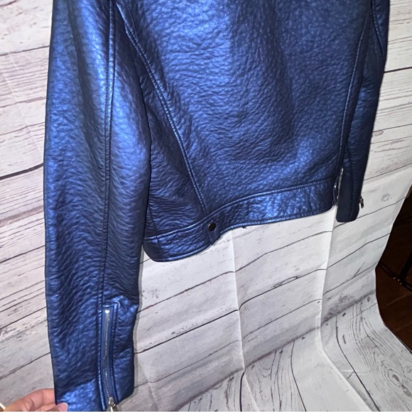 Forever 21 Blue Jacket - Picture 5 of 9